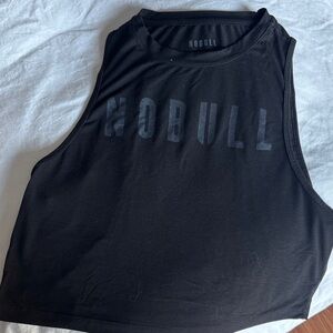 NOBULL Sleek Black Athletic Crop Top